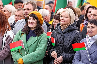 Лукашенко в Мозыре открыл обновленный мост через Припять