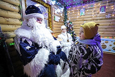 Домик Деда Мороза открылся в минском парке Горького