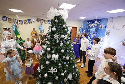 Кочанова поздравила детей из Социально-педагогического центра в Минске