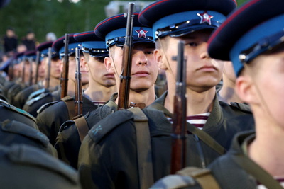 Генеральная репетиция военного парада прошла у стелы \"Минск - город-герой\"