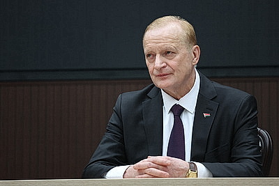 Нового председателя Президиума НАН представили коллективу Академии наук