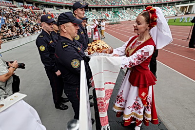 Восемь команд из всех регионов соревнуются за звание лучших в конкурсе Департамента охраны МВД