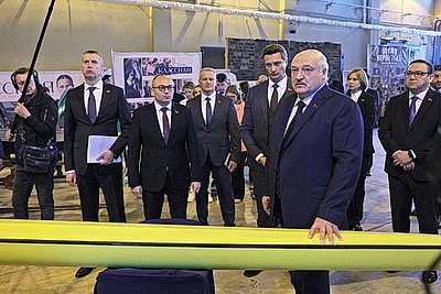 Лукашенко на \"Беларусьфильме\" ознакомился с перспективами развития в Беларуси \"важнейшего из искусств\"