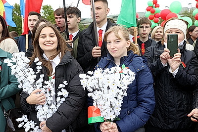 Парад Победы и шествие \"Беларусь помнит\". Брест отмечает 9 Мая