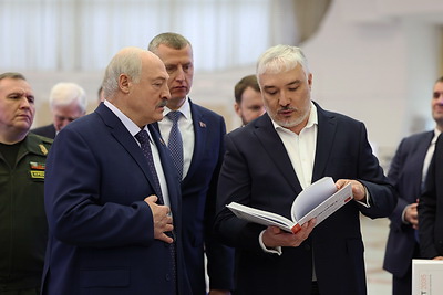 Лукашенко посетил выставку новейших российских беспилотников