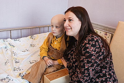 В ожидании новогоднего чуда. Кочанова поздравила юных пациентов РНПЦ детской онкологии