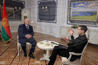 Лукашенко дал интервью американскому блогеру Марио Науфалу
