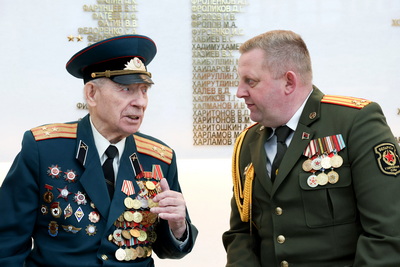 Хренин: память о подвиге ветеранов - часть нашей национальной идеи