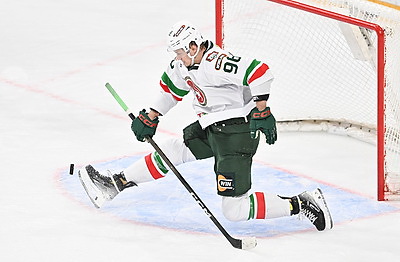 Минские динамовцы дома обыграли \"Ак Барс\" и продлили серию побед до шести