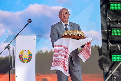 Подворья, выставки, концерты. Волковыск принимает областные \"Дажынкi\"