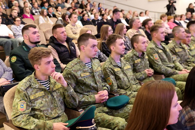 Крупко встретился с молодежью Брагинского района