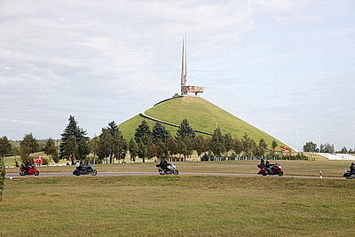 Мотопарад H.O.G. Rally Minsk стартовал от Кургана Славы в праздничный Минск