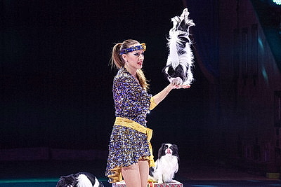 Зимняя сказка на манеже. Благотворительное представление для детей из Минска прошло в Белгосцирке