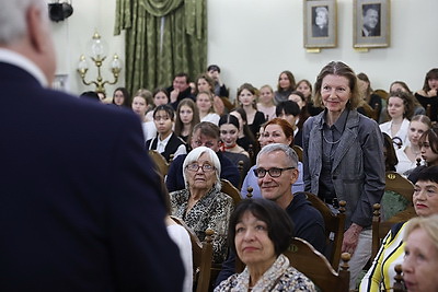 \"Тайна делает искусство великим\". Юбилей Юрия Трояна отметили в Большом театре