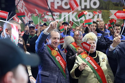\"Разам працуем, разам спяваем!\": проект \"Марафона единства\" проходит в Гродно