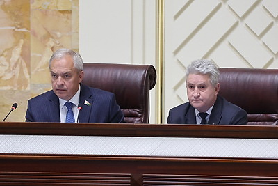 Законопроект о республиканском бюджете на 2026 год принят в первом чтении