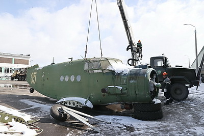 Крылья памяти. Новый мемориал в честь военных авиаторов обустраивают в Речице
