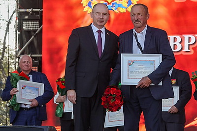 \"Дажынкi-2025\". Как в Заславле проходит областной праздник тружеников села