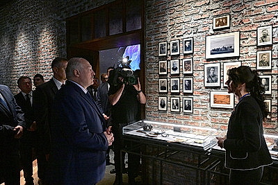 Лукашенко принял участие в открытии музея Славы Могилевщины