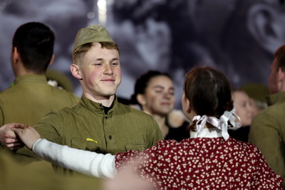 Генеральная репетиция военного парада к 80-летию Победы прошла у стелы \"Минск - город-герой\"