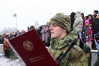 В Брестской крепости приняли присягу более 1,1 тыс. новобранцев