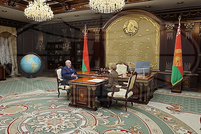 Лукашенко принял с докладом первого заместителя главы Администрации