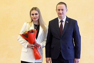 Турчин на вручении ордена Матери: воспитать пять и более детей - тяжелый труд, но благодарный