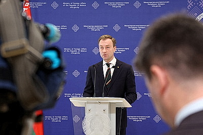 МИД: Беларусь приветствует решение Польши о возобновлении работы закрытых ранее двух пунктов пропуска