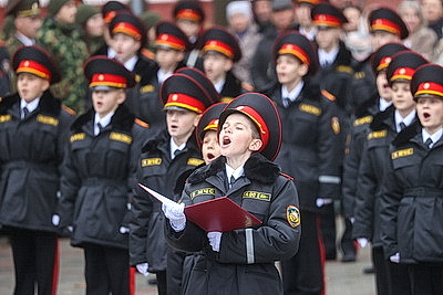 Быть честными и добросовестными. Клятву лицеиста МЧС дали 77 ребят