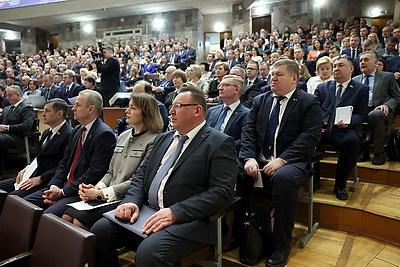 Материальные и кадровые ресурсы. Ходжаев о составляющих качественной и доступной медпомощи