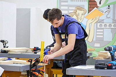 Социализация и адаптация особенных детей. Областная олимпиада по трудовому обучению проходит в Белыничах