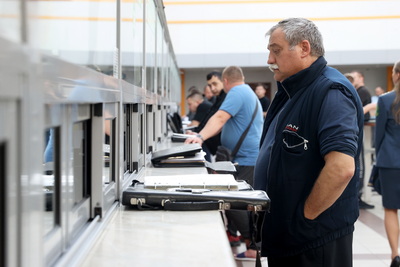 Площадки для ожидания транспорта построят вблизи пунктов пропуска \"Каменный Лог\" и \"Григоровщина\"