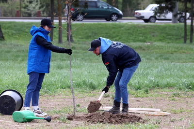 Не словом, а делом. Масштабная трудовая акция к 1 Мая собрала в Буйничах более 200 бойцов студотрядов