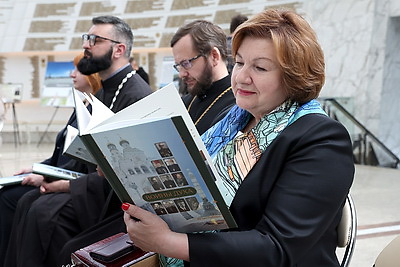 В Минске презентовали книгу \"Воины духа\" о подвигах священников в годы ВОВ