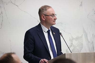 В Минске делегатам ВНС представлен проект программы соцэкономразвития