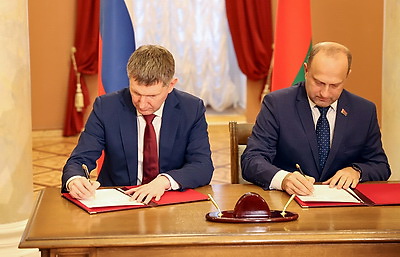 Высокотехнологичность, инвестиции, услуги. Чеботарь о точках роста взаимной торговли Беларуси и России