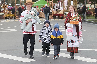 В Беларуси продолжается Неделя родительской любви