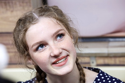 \"И все о той весне\". Патриотическая молодежная акция прошла в Минском метрополитене
