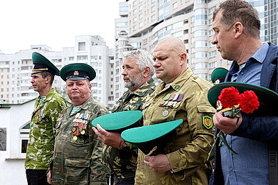 Жизнь - за защиту границы. В Минске почтили память пограничников, погибших в годы ВОВ