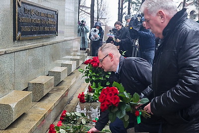\"Помня о прошлом, сохранять мир и согласие\". В Минске почтили память жертв геноцида