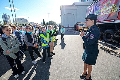 Столичные спасатели присоединились к акции \"Единый день безопасности\"