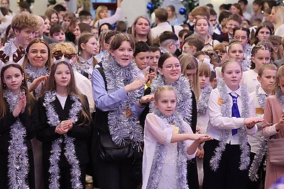 \"Счастью нет предела!\" В Витебске прошла областная новогодняя елка