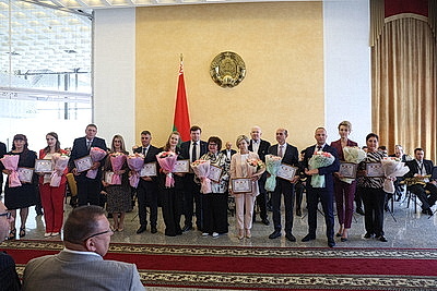 Во Дворце Республики наградили лауреатов конкурса \"Врач года Республики Беларусь\"