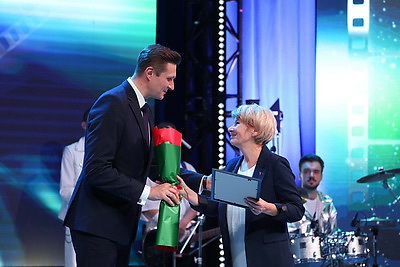 \"Любить кино по-белорусски\". В Минске состоялся театрализованный концерт ко Дню белорусского кино