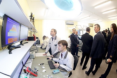 Последние разработки в области микроэлектроники представили в НАН Беларуси