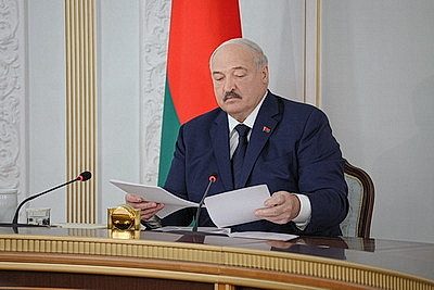 Лукашенко проводит селекторное совещание по уборочной кампании