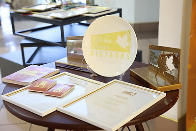 \"Любить кино по-белорусски\". В Минске состоялся театрализованный концерт ко Дню белорусского кино