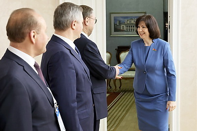 Кочанова проводит встречи с международными наблюдателями