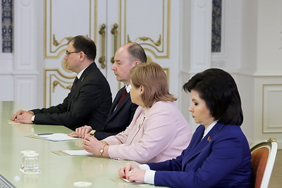 Промышленность, АПК, транспорт и строительство. Лукашенко сформировал оставшиеся блоки правительства