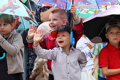 Патриотический клуб, физкультура, музыка, рисование. В Первомайском районе Минска открыли новый детсад